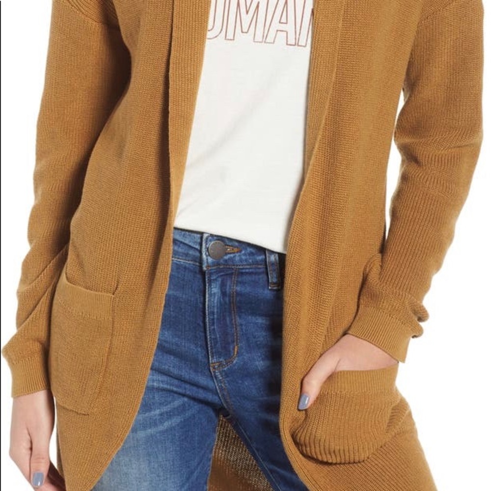 BP Stitch Curve Hem Cardigan